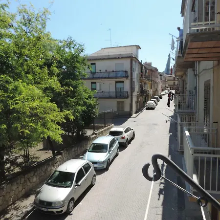 Bed & Breakfast La Casa In Pietra