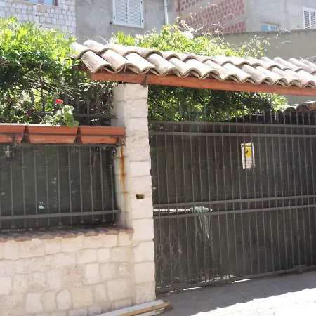 La Casa In Pietra Bed & Breakfast