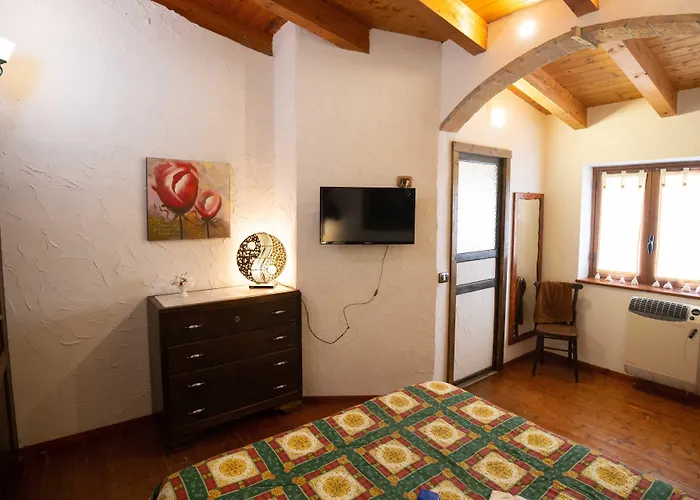 住宿加早餐酒店 La Casa In Pietra Santa Caterina Villarmosa