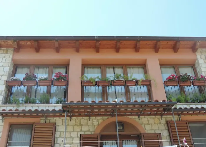 La Casa In Pietra Santa Caterina Villarmosa