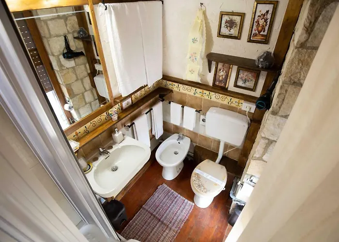 La Casa In Pietra 4*